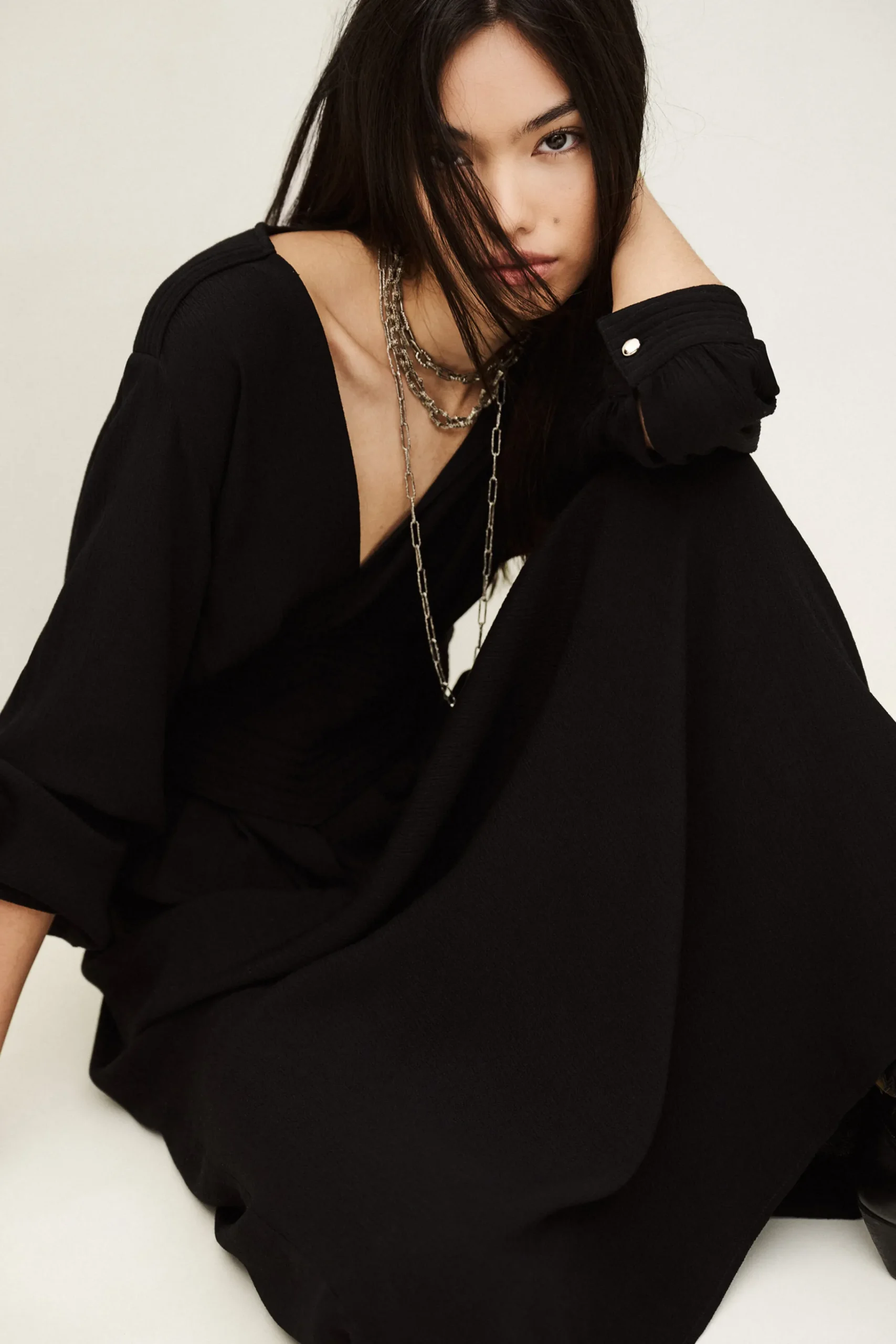 AMBRA< Outlet