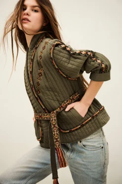 COCOON< Outlet