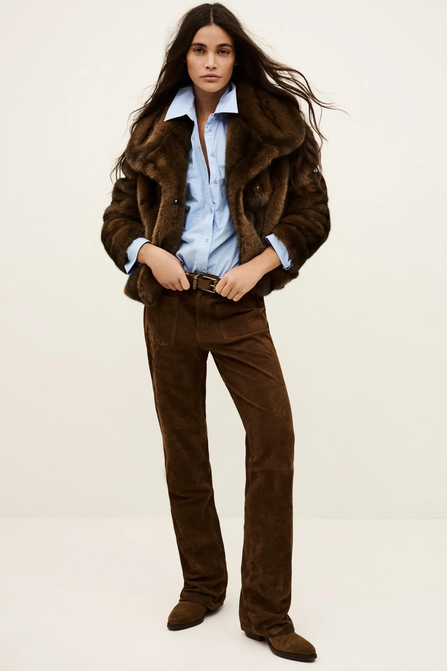 FOXY< Outlet
