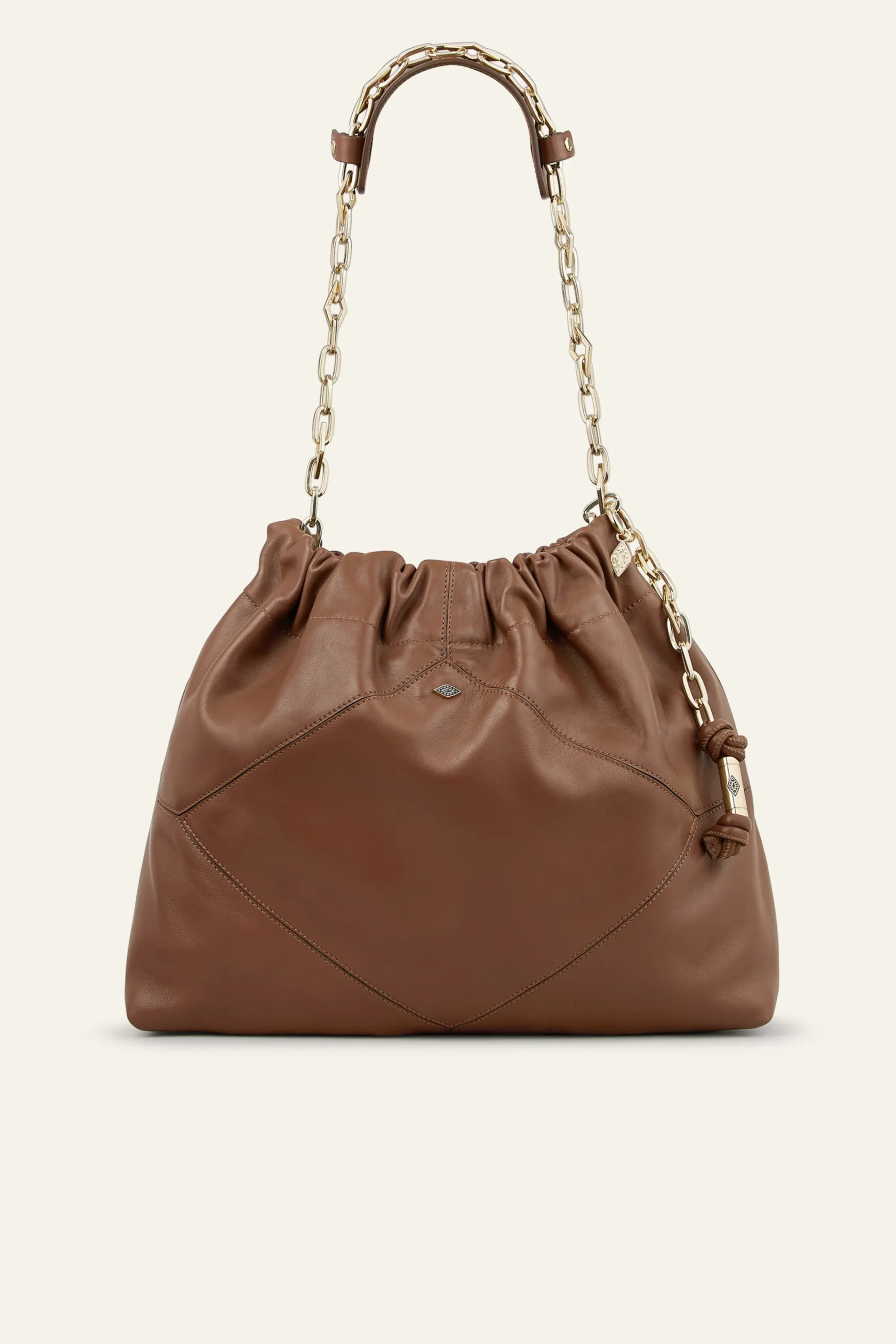 JUNE< Outlet
