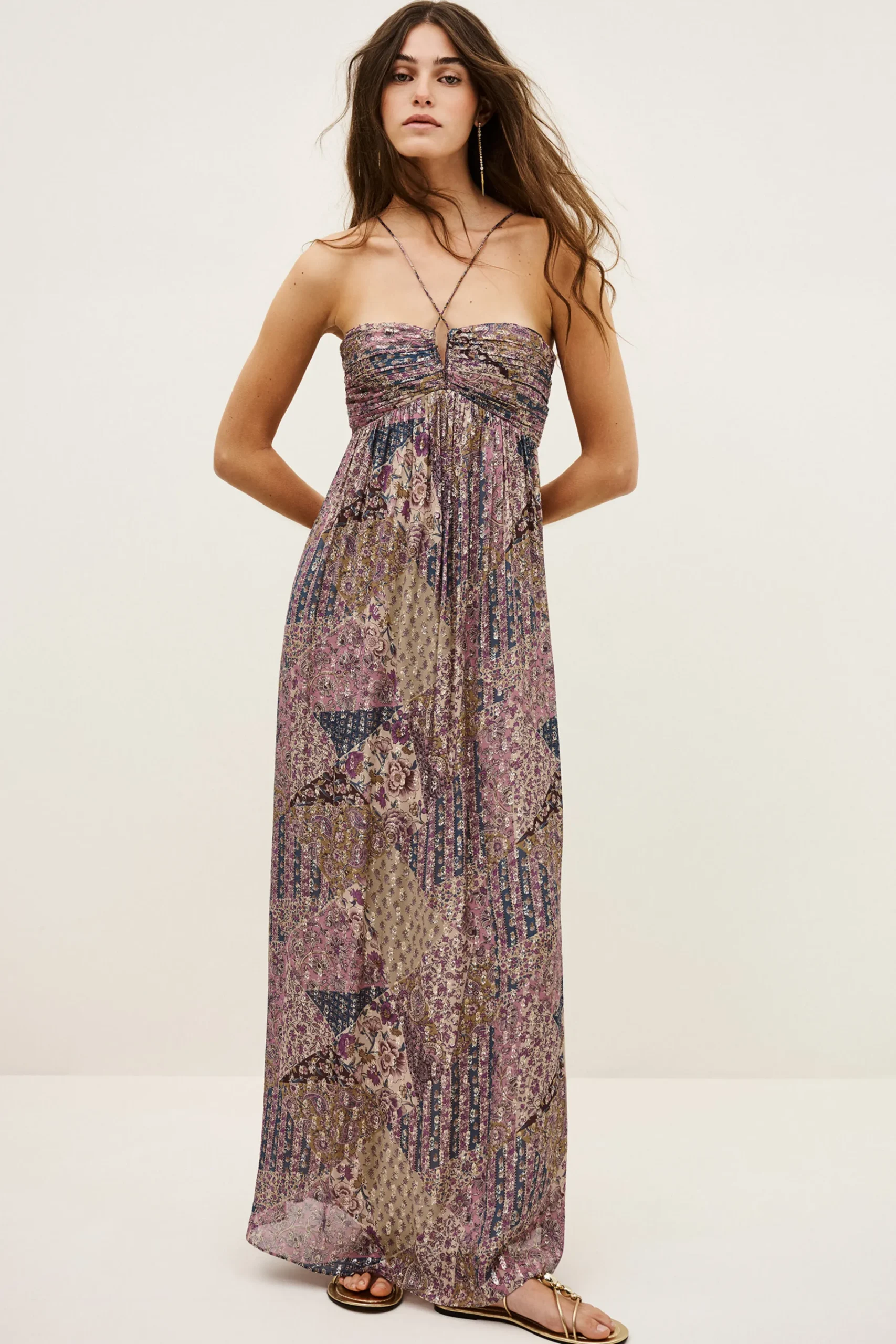 PIETRA< New