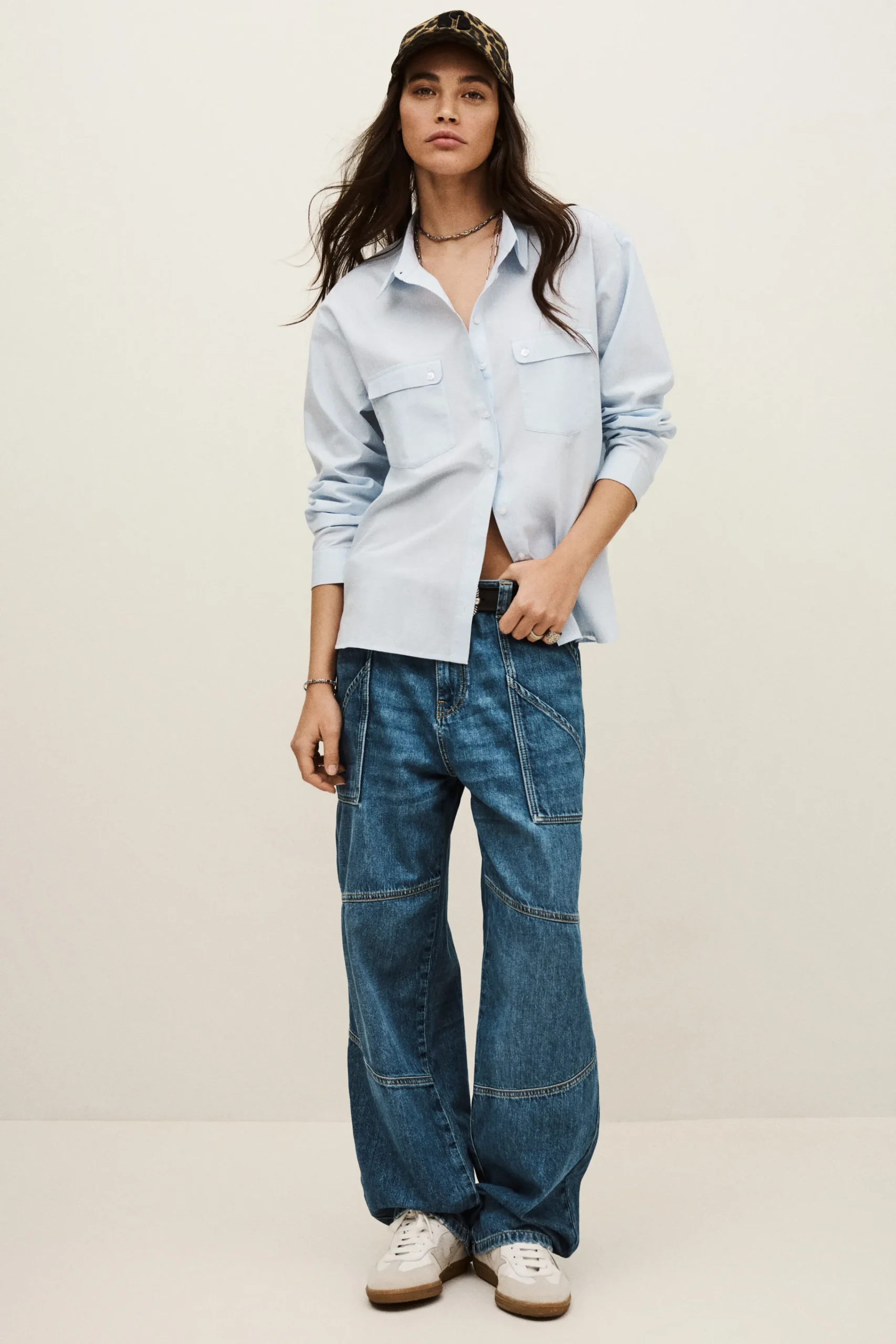 PORZIA< Hot