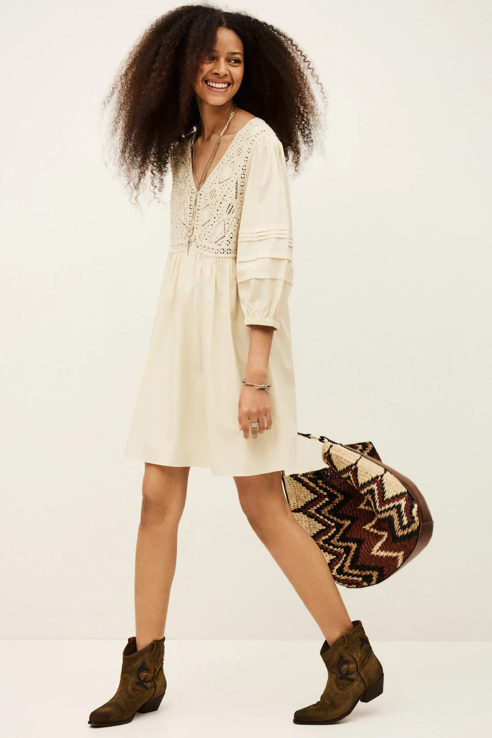 SONIA< Discount